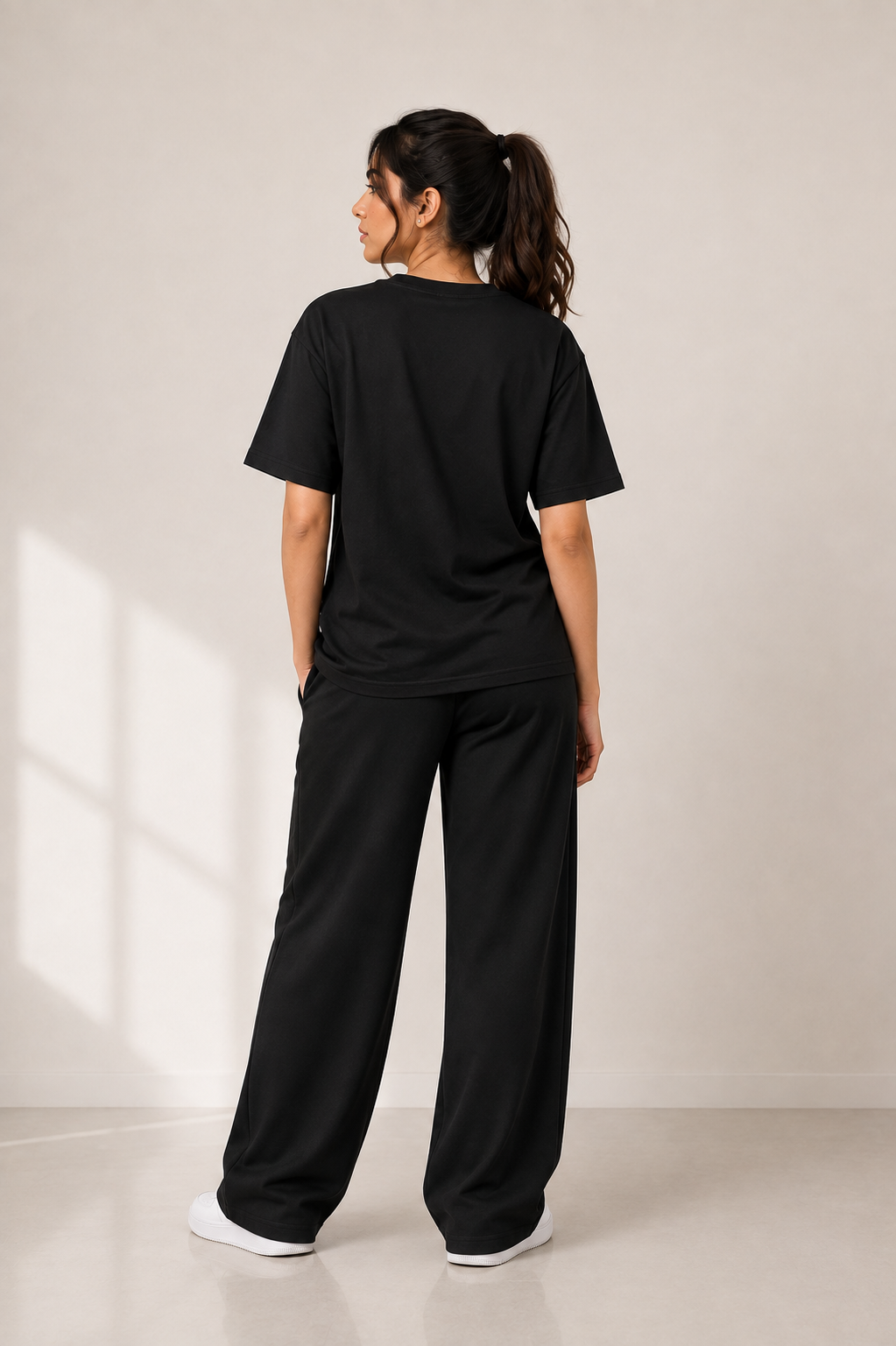 Zyken Signature Regular Fit Round Neck T-Shirt – Black